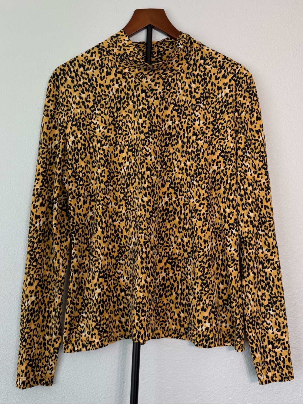 St. John Leopard Print Mock Neck Stretch Knit Top Gold Black Women Size XL - Picture 7 of 11